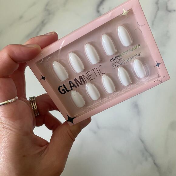 Glamnetic Angel White Short Almond Nails - Picture 1 of 4